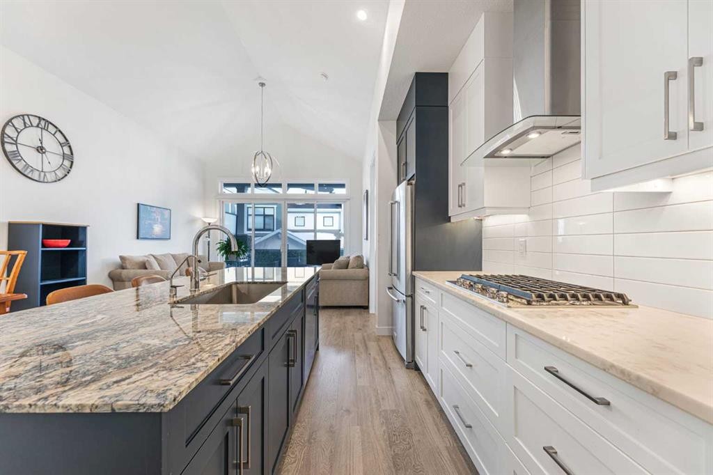 









12572


Crestmont

Boulevard Southwest,
Calgary,




AB
T3B6J5

