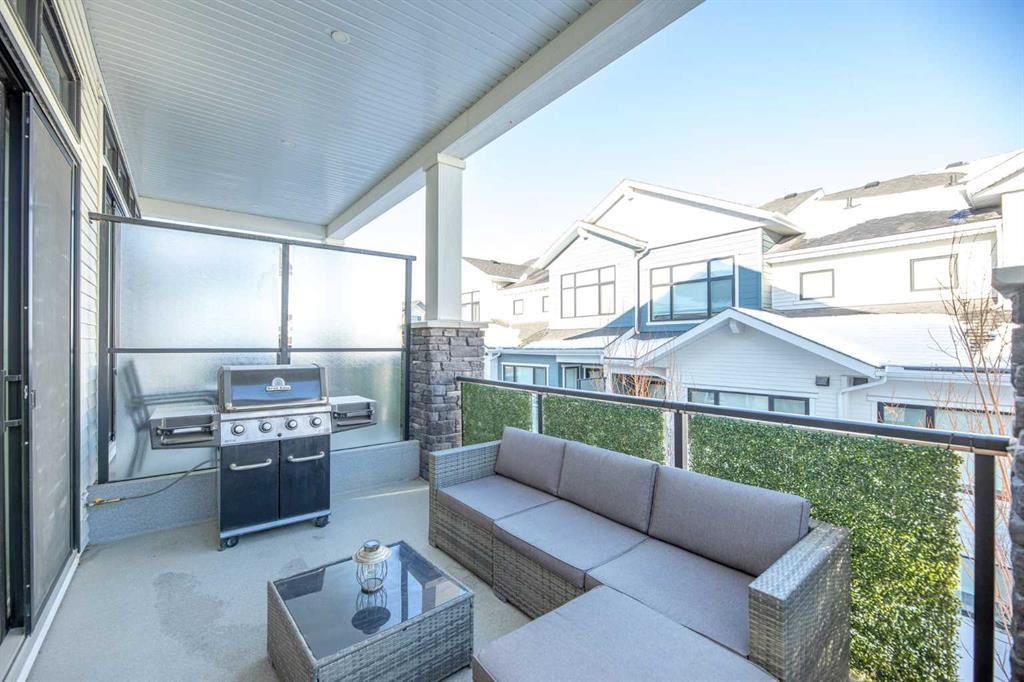 









12572


Crestmont

Boulevard Southwest,
Calgary,




AB
T3B6J5

