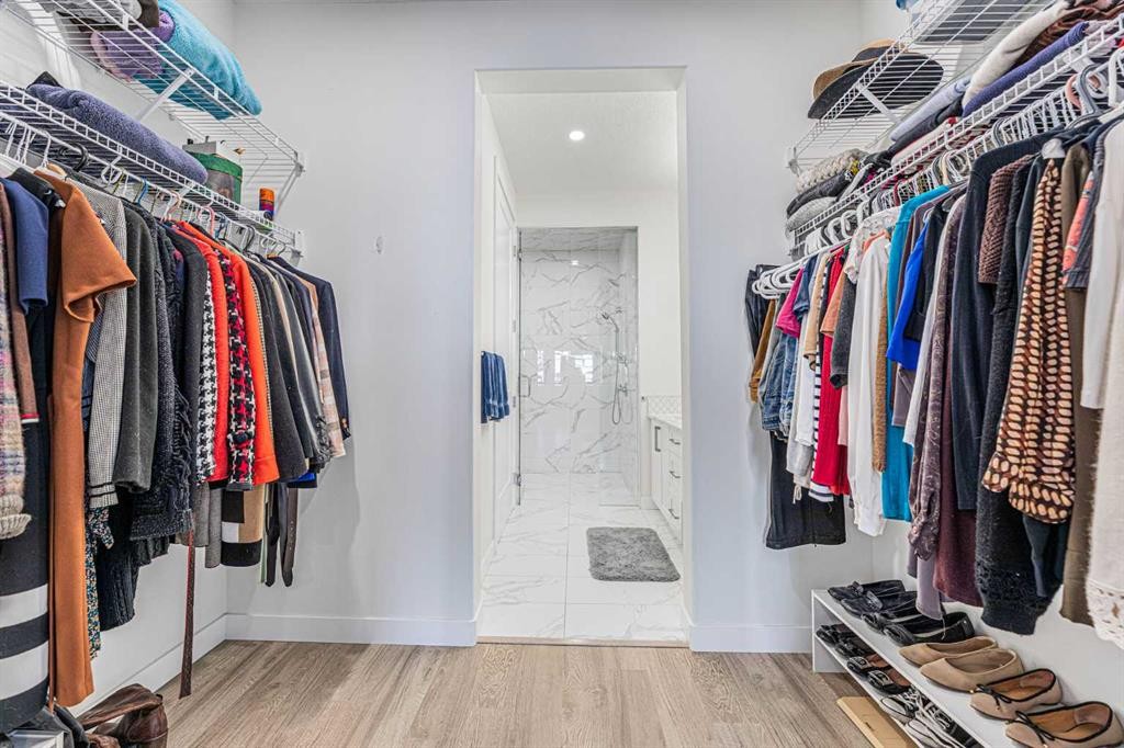 









12572


Crestmont

Boulevard Southwest,
Calgary,




AB
T3B6J5

