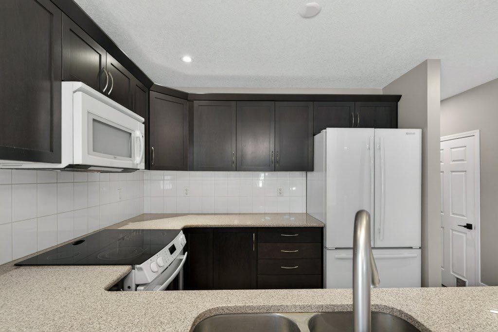 









1012


Windsong

Drive Southwest,
Airdrie,




AB
T4B 0P2

