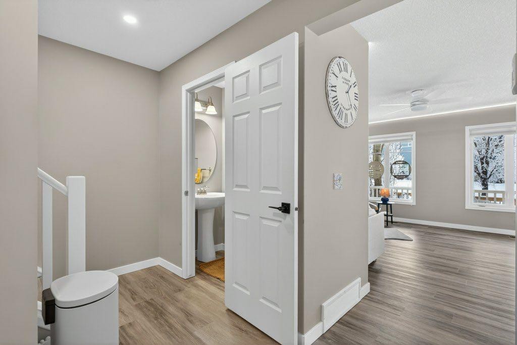 









1012


Windsong

Drive Southwest,
Airdrie,




AB
T4B 0P2

