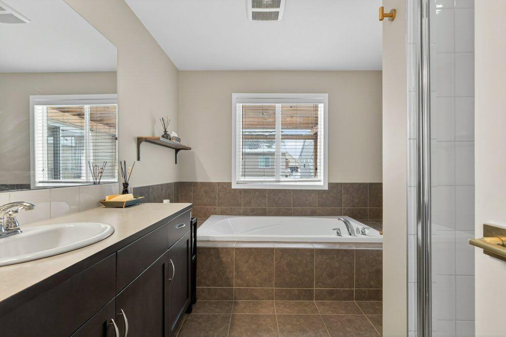 









1012


Windsong

Drive Southwest,
Airdrie,




AB
T4B 0P2

