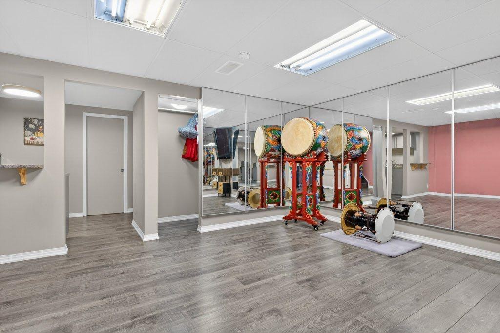 









1012


Windsong

Drive Southwest,
Airdrie,




AB
T4B 0P2

