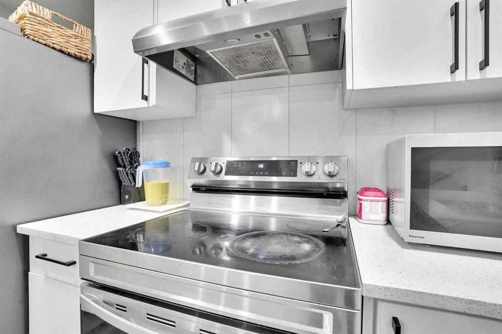 









14


Belvedere

Common Southeast,
Calgary,




AB
T2A 7G8

