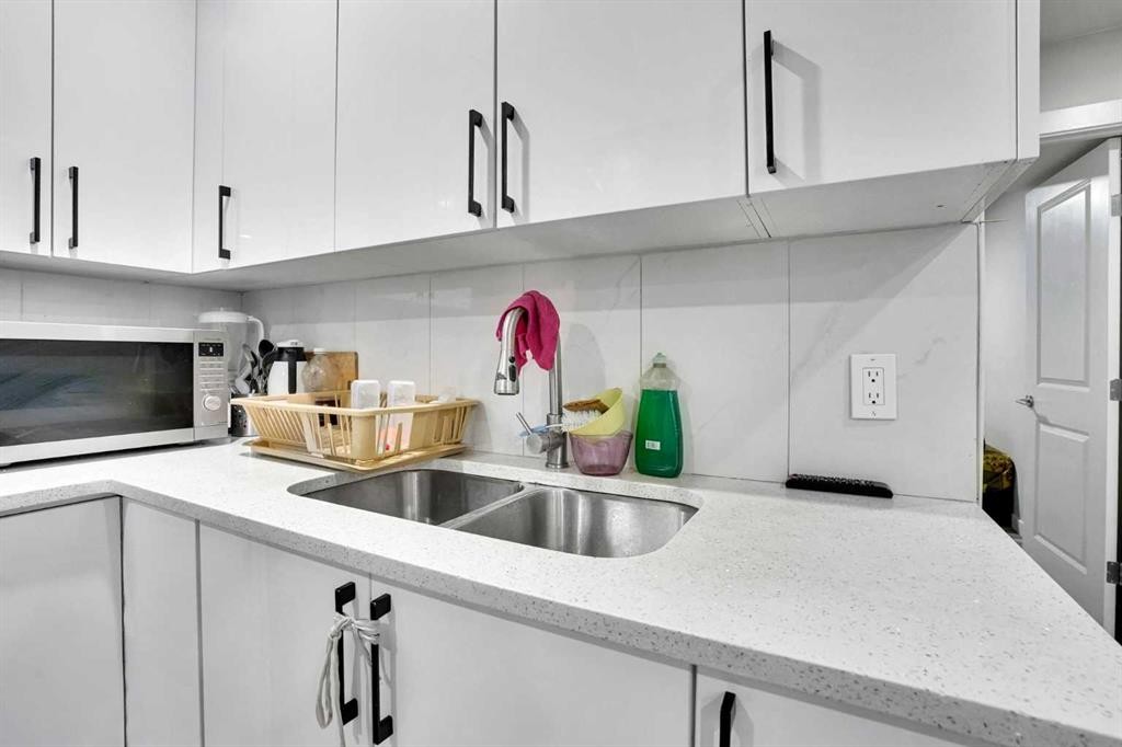 









14


Belvedere

Common Southeast,
Calgary,




AB
T2A 7G8

