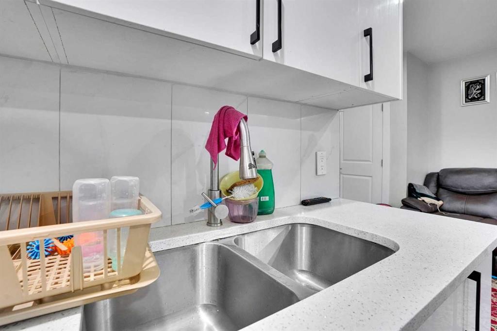 









14


Belvedere

Common Southeast,
Calgary,




AB
T2A 7G8

