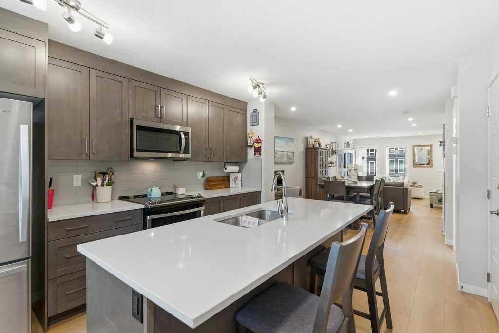 









338


Seton

Circle Southeast, 410,
Calgary,




AB
T3M 3H1

