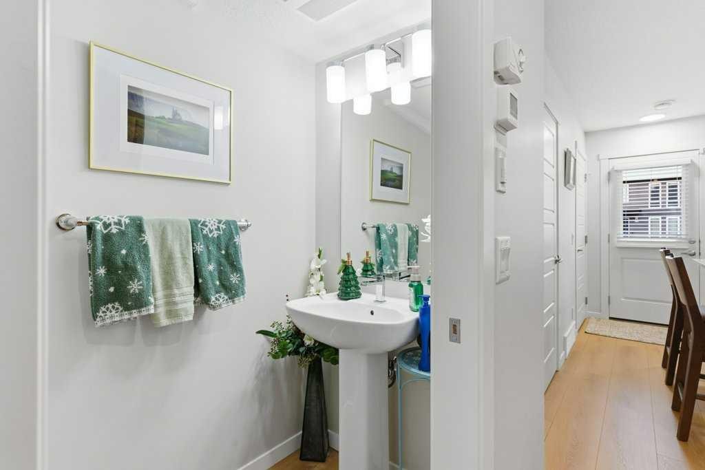 









338


Seton

Circle Southeast, 410,
Calgary,




AB
T3M 3H1

