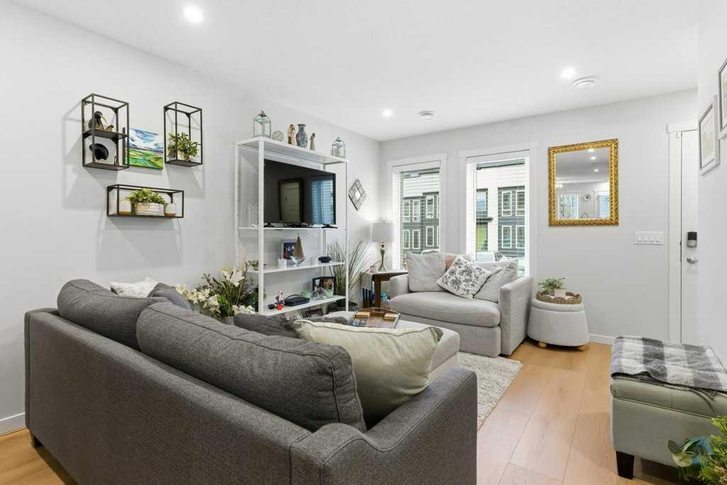 









338


Seton

Circle Southeast, 410,
Calgary,




AB
T3M 3H1

