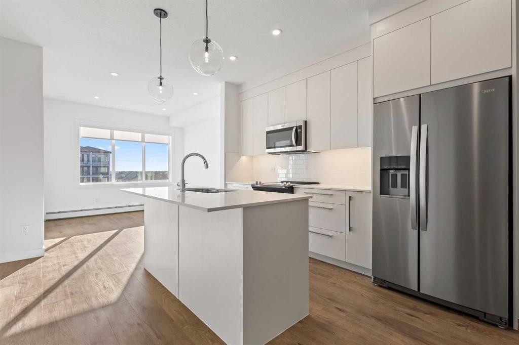 









395


Skyview

Parkway Northeast, 2418,
Calgary,




AB
T3N 2K1

