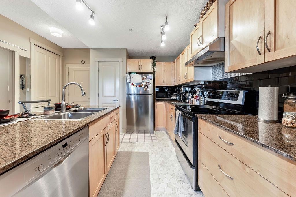 









5605


Henwood

Street Southwest, 3305,
Calgary,




AB
T3E 7R2

