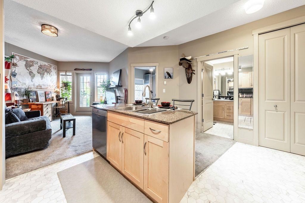 









5605


Henwood

Street Southwest, 3305,
Calgary,




AB
T3E 7R2

