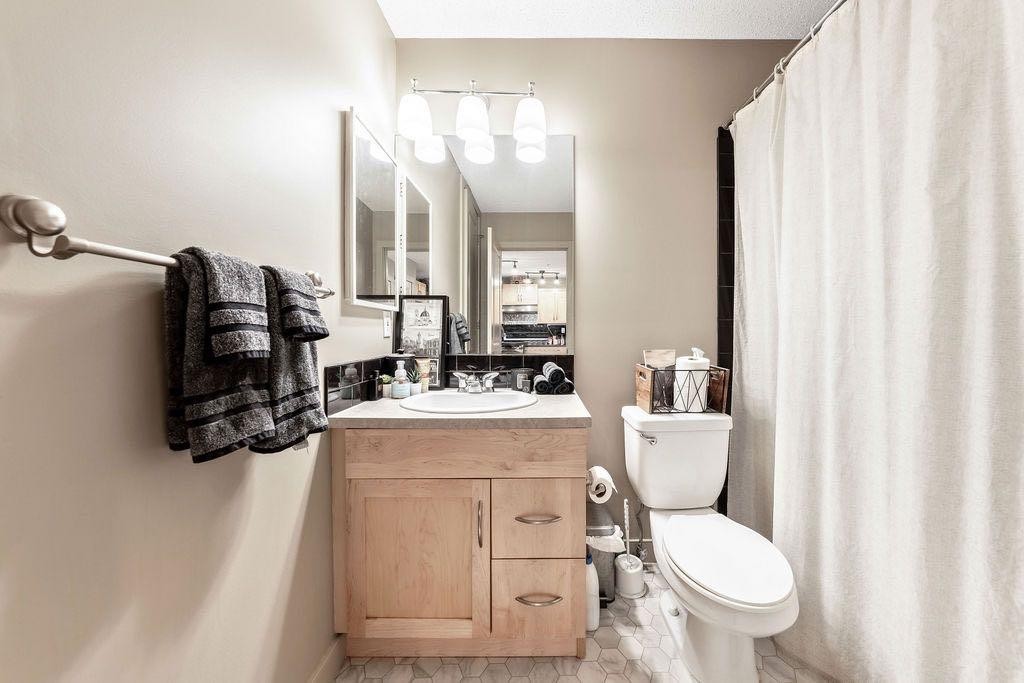 









5605


Henwood

Street Southwest, 3305,
Calgary,




AB
T3E 7R2

