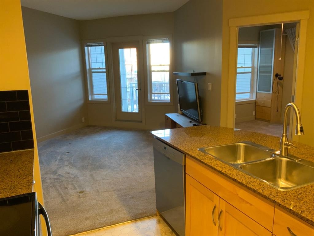 









5605


Henwood

Street Southwest, 3305,
Calgary,




AB
T3E 7R2

