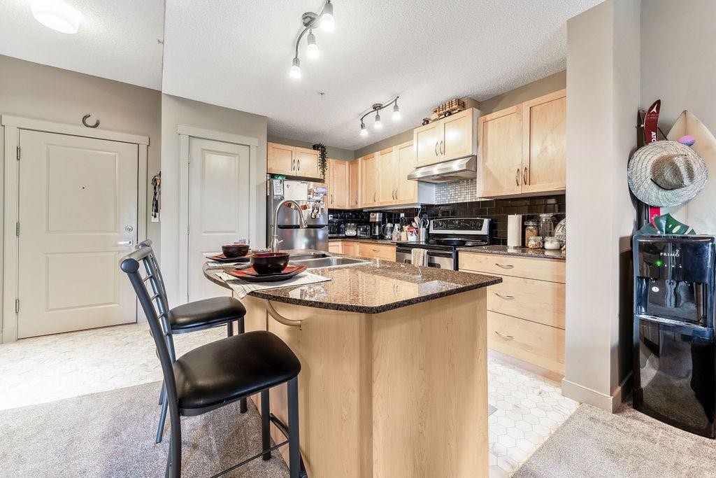 









5605


Henwood

Street Southwest, 3305,
Calgary,




AB
T3E 7R2

