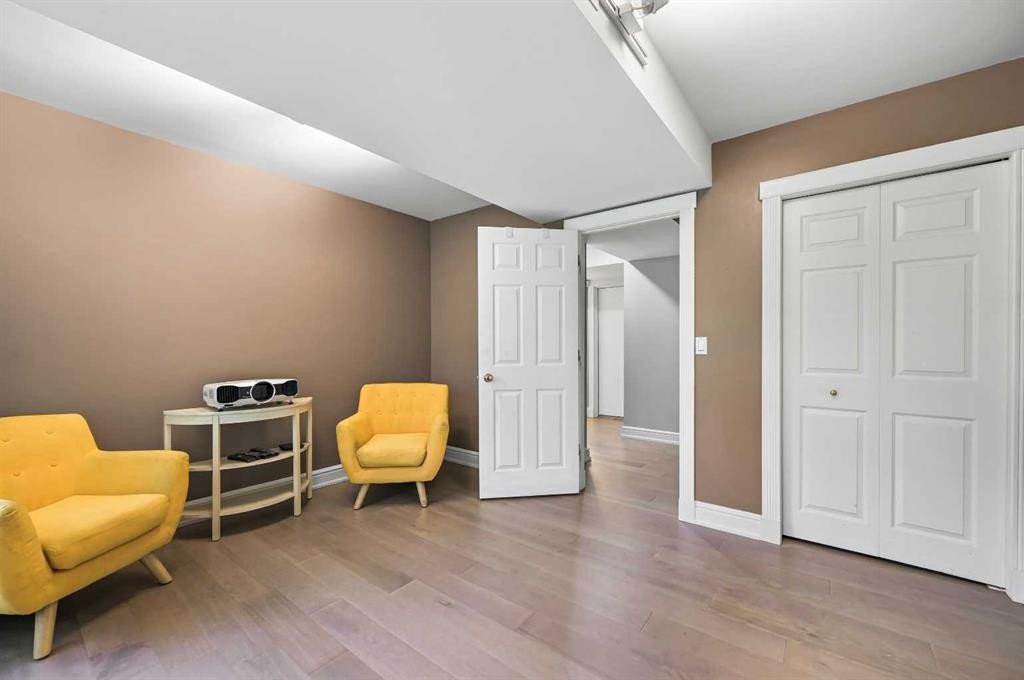 









1611


21

Avenue Southwest, 3,
Calgary,




AB
T2T0M9

