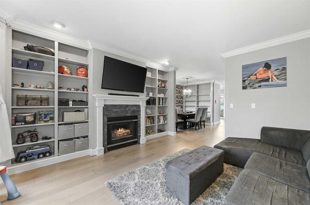 









1611


21

Avenue Southwest, 3,
Calgary,




AB
T2T0M9

