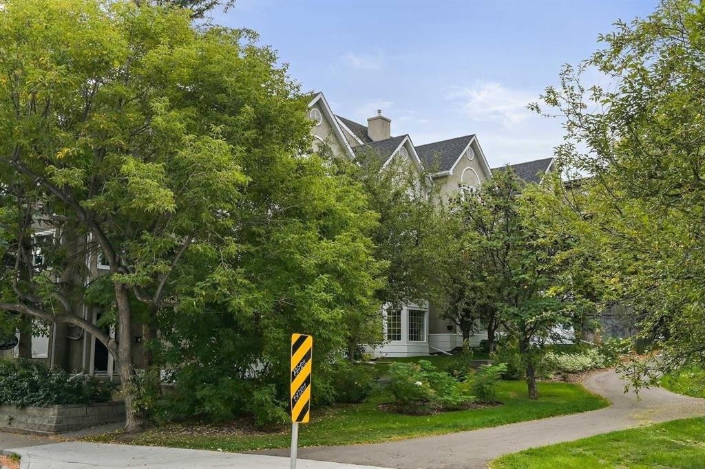 









1611


21

Avenue Southwest, 3,
Calgary,




AB
T2T0M9

