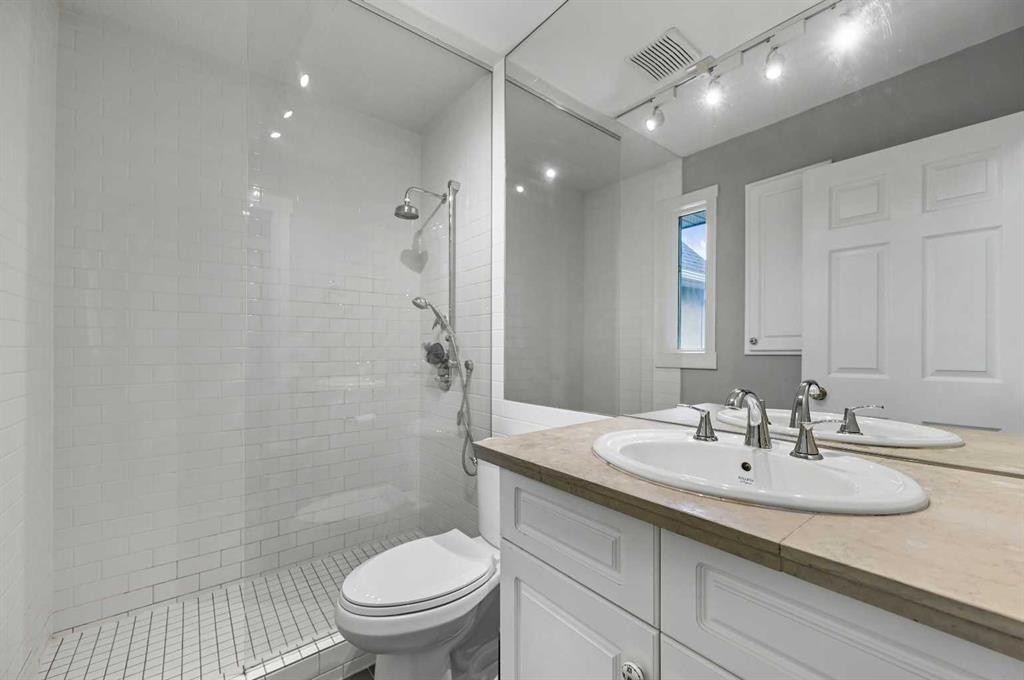 









1611


21

Avenue Southwest, 3,
Calgary,




AB
T2T0M9

