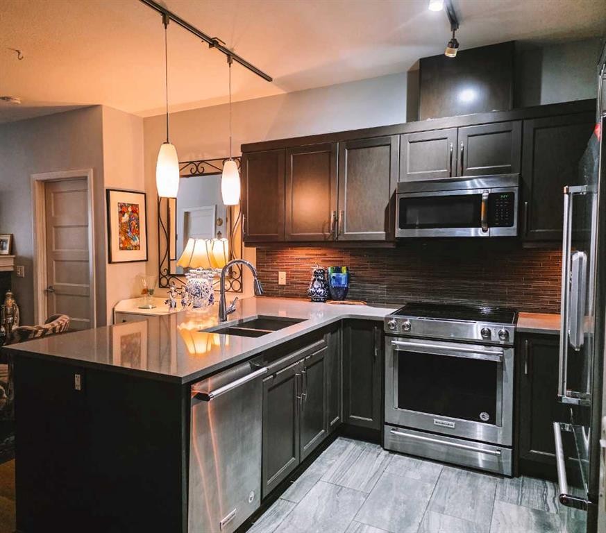 









450


Kincora Glen

Road Northwest, 3412,
Calgary,




AB
T3R 1S2

