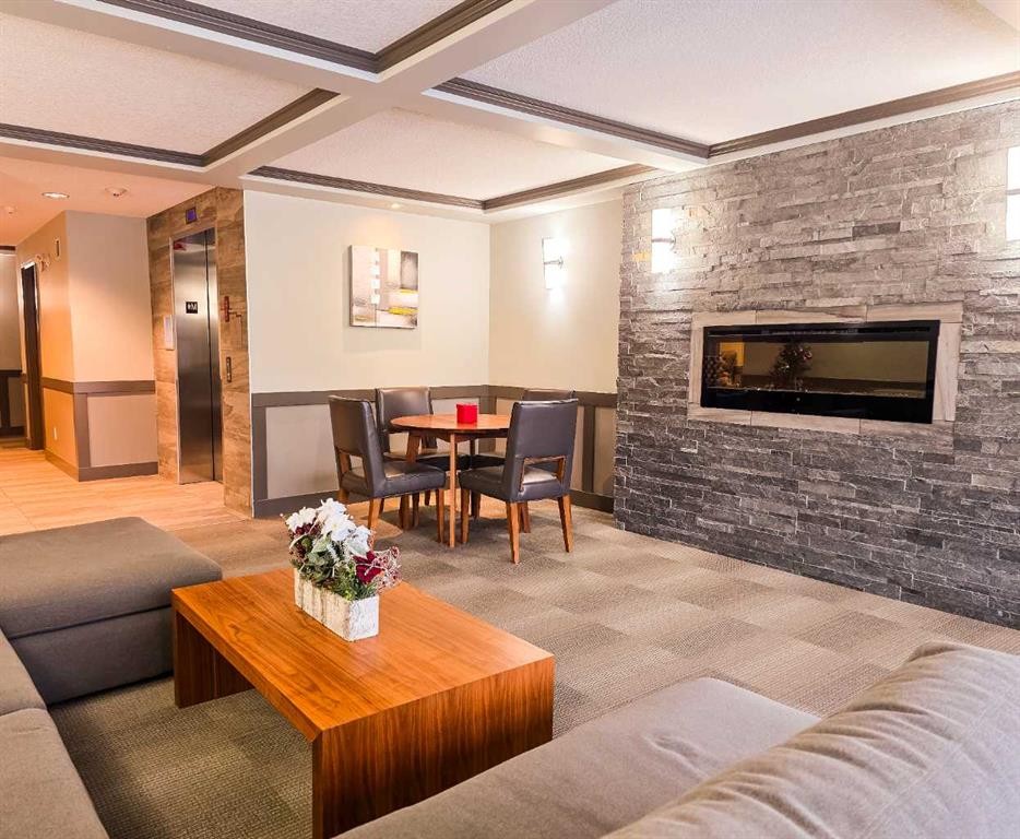 









450


Kincora Glen

Road Northwest, 3412,
Calgary,




AB
T3R 1S2

