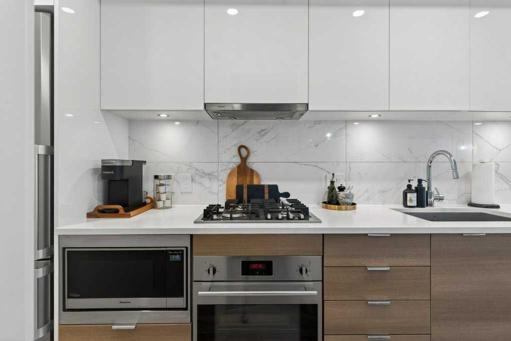 









108


Waterfront

Court Southwest, 503,
Calgary,




AB
T2P 1K7

