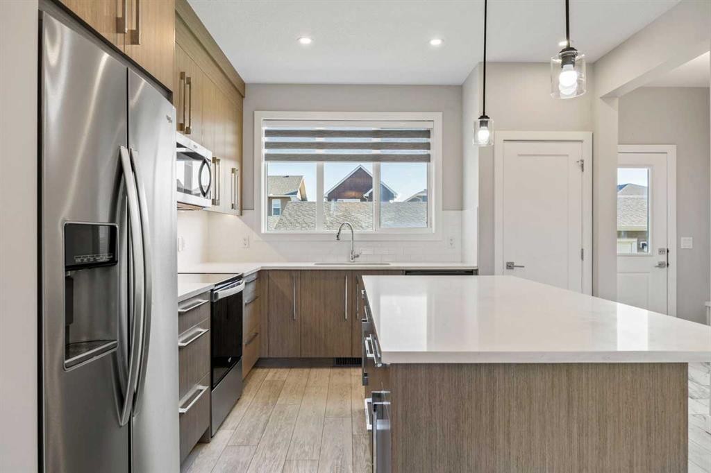 









204


Chelsea

Manor,
Chestermere,




AB
T1X2P5

