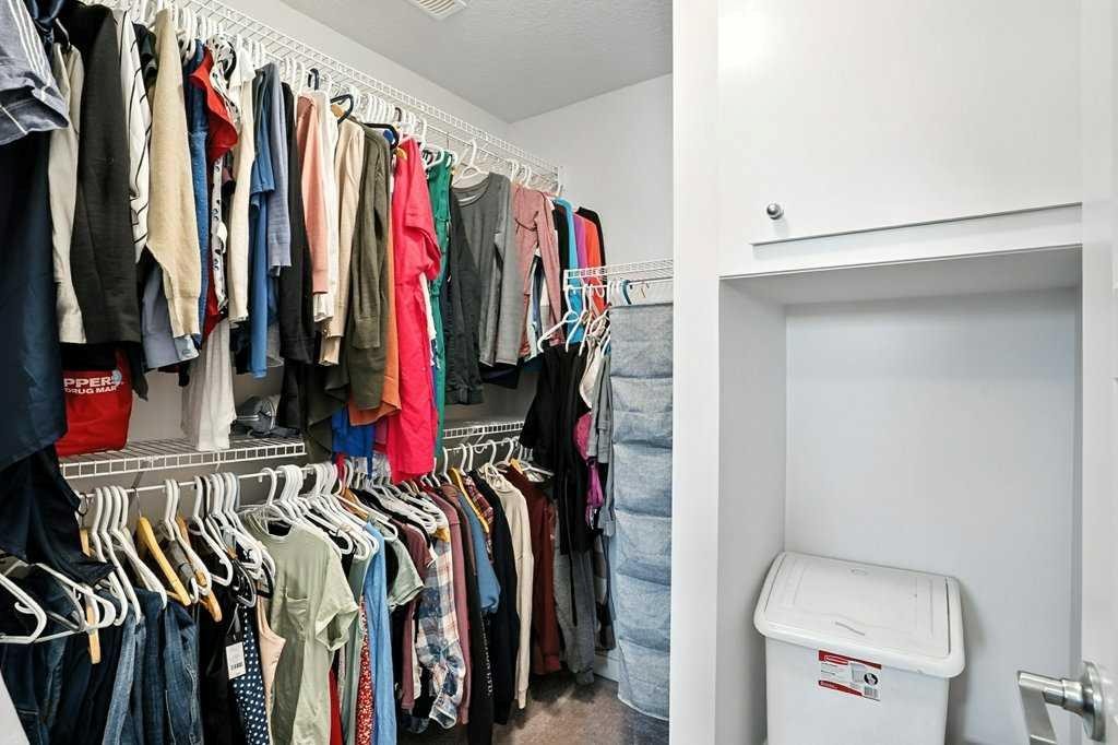 









115


Sagewood

Drive Southwest, 123,
Airdrie,




AB
T4B 4V5

