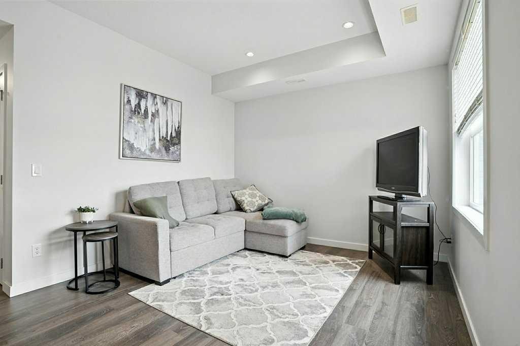 









115


Sagewood

Drive Southwest, 123,
Airdrie,




AB
T4B 4V5

