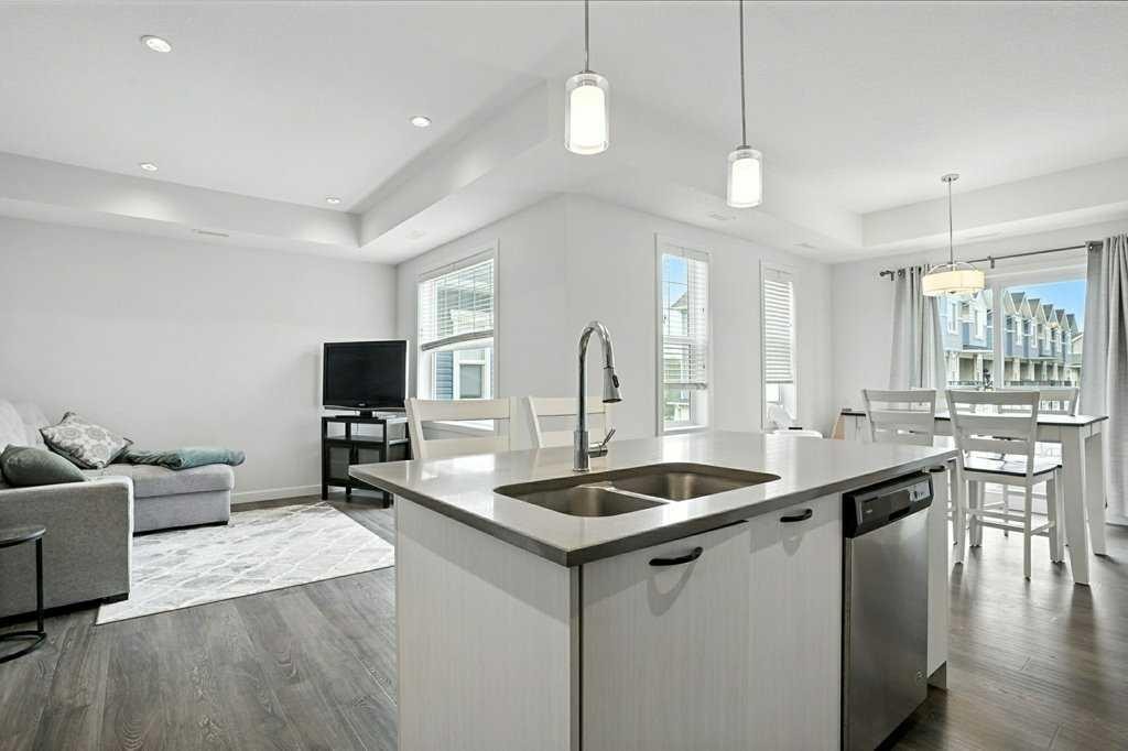 









115


Sagewood

Drive Southwest, 123,
Airdrie,




AB
T4B 4V5

