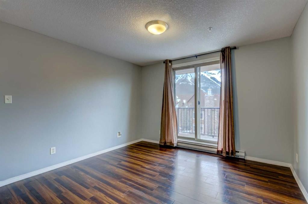 









186


Kananaskis Way

, 213,
Canmore,




AB
T1W 0A2

