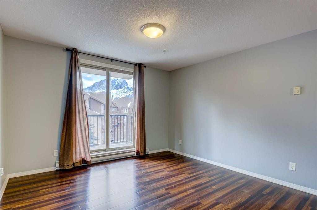 









186


Kananaskis Way

, 213,
Canmore,




AB
T1W 0A2

