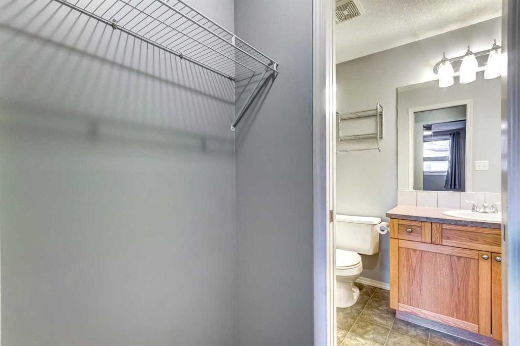 









186


Kananaskis Way

, 213,
Canmore,




AB
T1W 0A2

