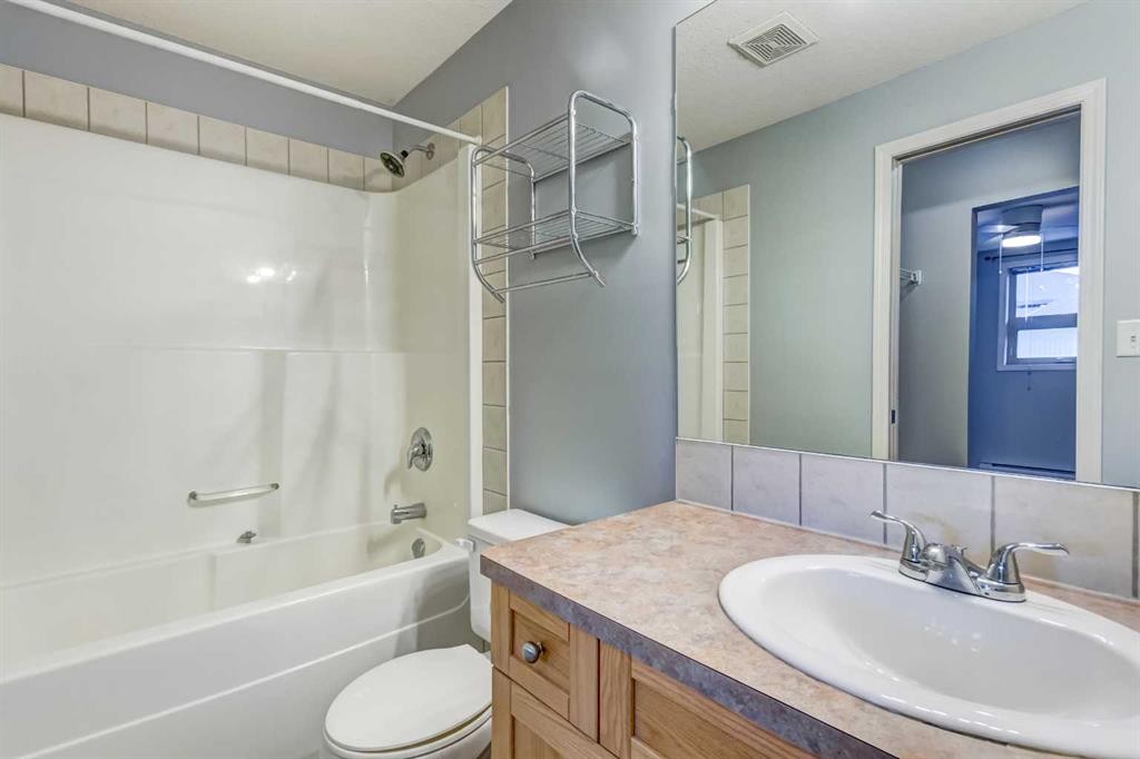 









186


Kananaskis Way

, 213,
Canmore,




AB
T1W 0A2

