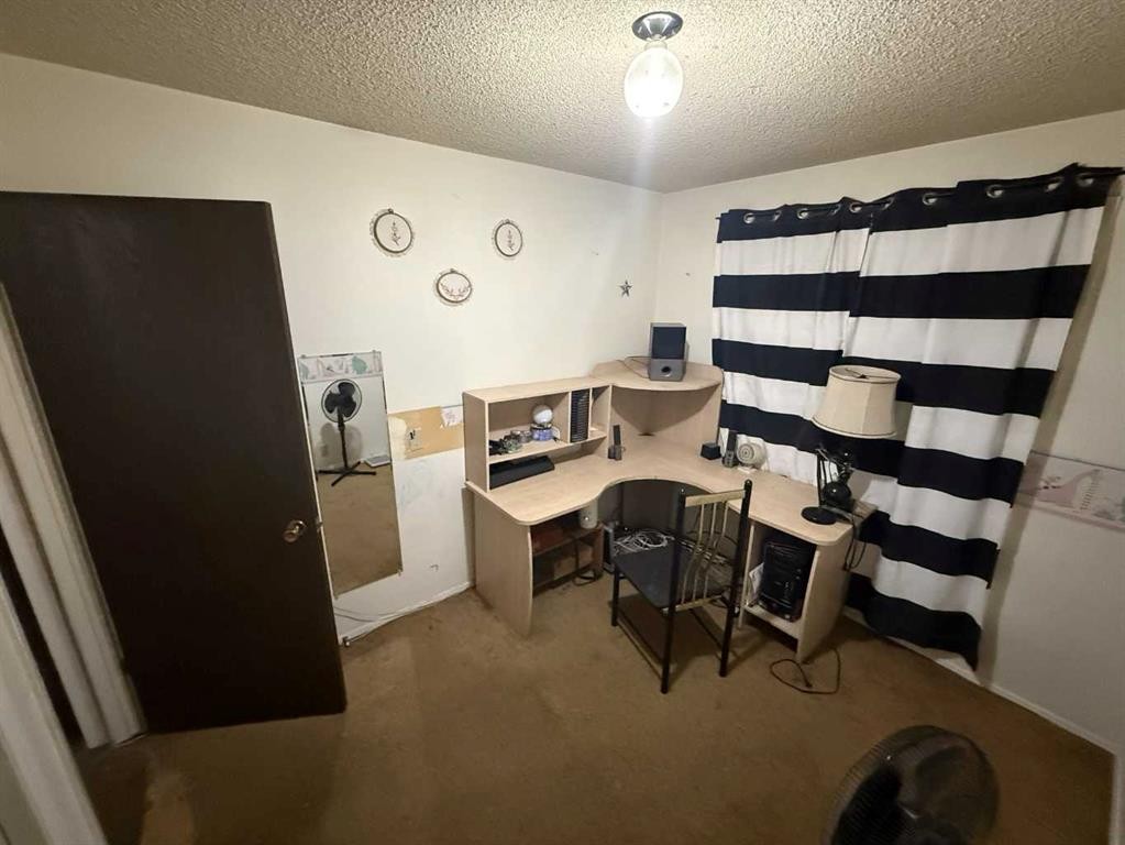 









24


Bermuda

Road Northwest,
Calgary,




AB
T3K 1G6

