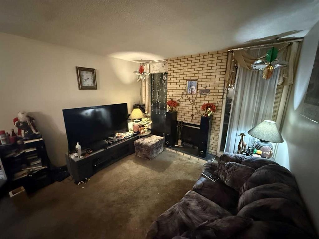 









24


Bermuda

Road Northwest,
Calgary,




AB
T3K 1G6

