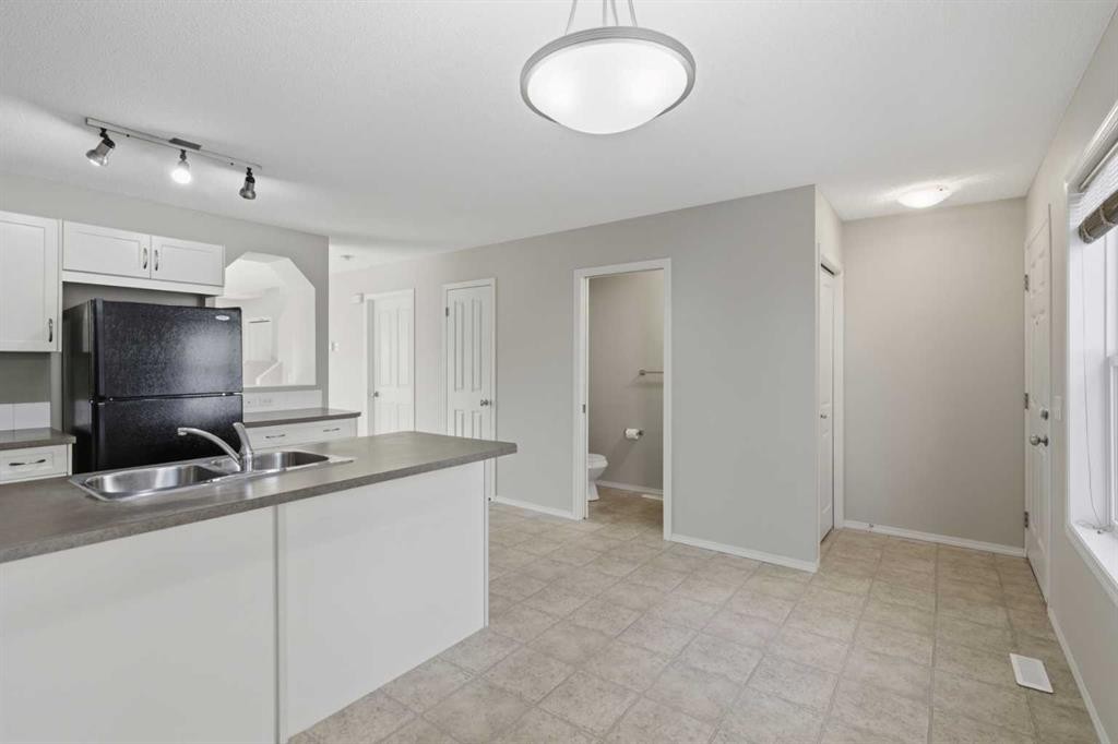 









105


Drake Landing

Common, 93,
Okotoks,




AB
T1S 0C9

