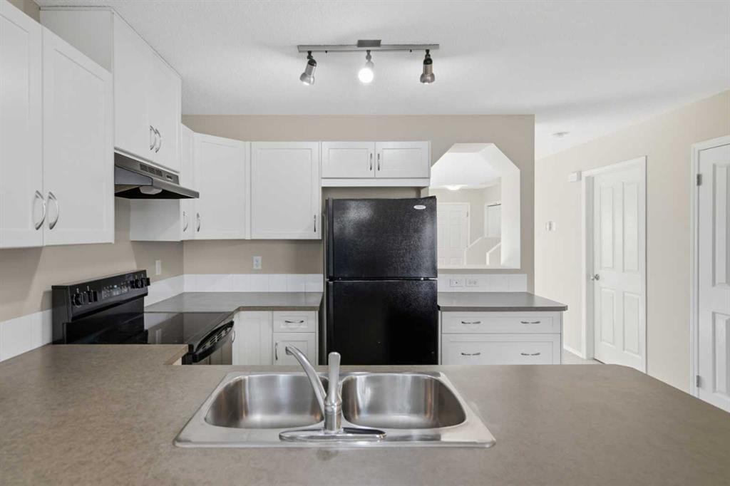 









105


Drake Landing

Common, 93,
Okotoks,




AB
T1S 0C9

