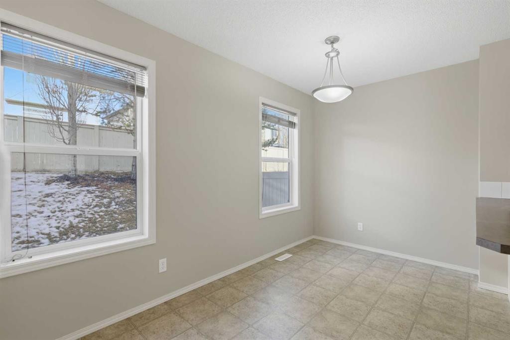 









105


Drake Landing

Common, 93,
Okotoks,




AB
T1S 0C9

