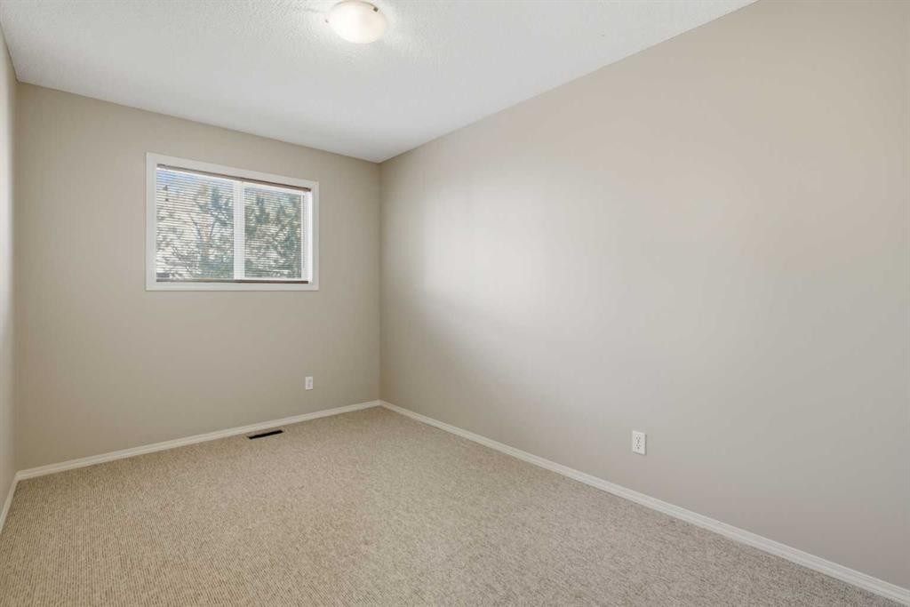 









105


Drake Landing

Common, 93,
Okotoks,




AB
T1S 0C9

