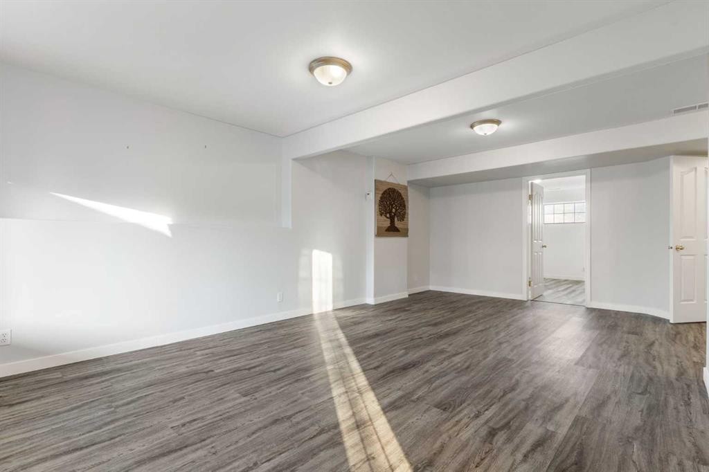 









165


Quigley

Drive,
Cochrane,




AB
T4C 1R4

