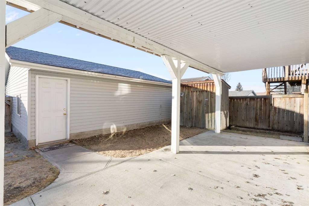 









165


Quigley

Drive,
Cochrane,




AB
T4C 1R4

