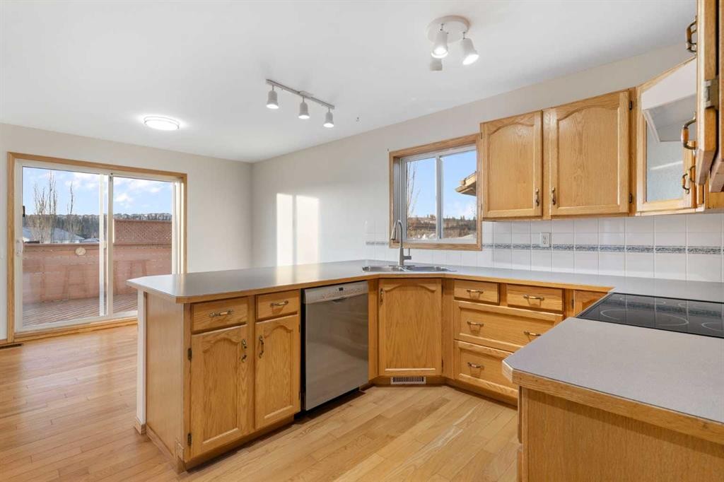 









165


Quigley

Drive,
Cochrane,




AB
T4C 1R4

