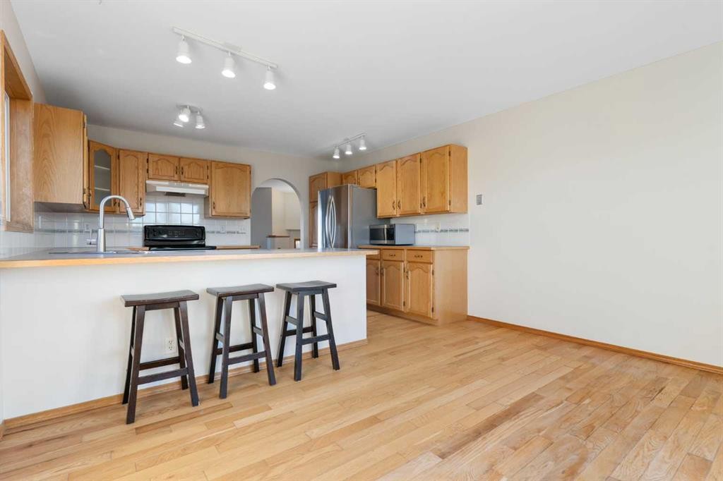 









165


Quigley

Drive,
Cochrane,




AB
T4C 1R4

