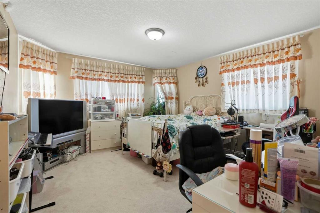 









197


West Creek

Boulevard,
Chestermere,




AB
T1X 1S8

