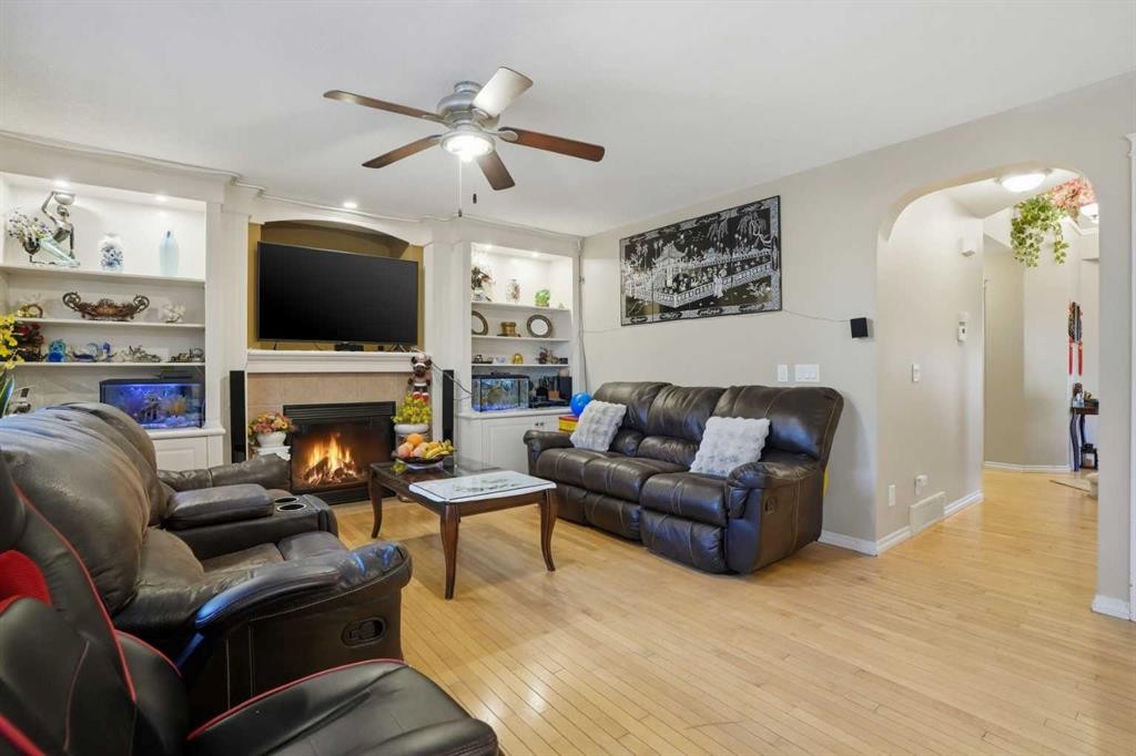 









197


West Creek

Boulevard,
Chestermere,




AB
T1X 1S8

