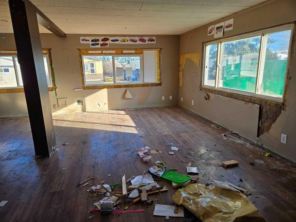 









223


Polar

Avenue Northeast,
High River,




AB
T1V 1J5

