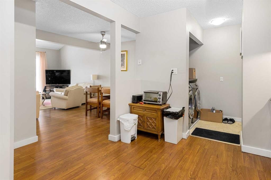 









2520


Palliser

Drive Southwest, 901,
Calgary,




AB
T2V 4S9

