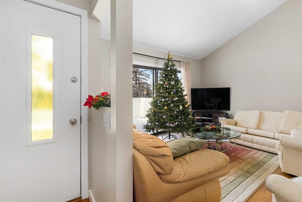 









2520


Palliser

Drive Southwest, 901,
Calgary,




AB
T2V 4S9

