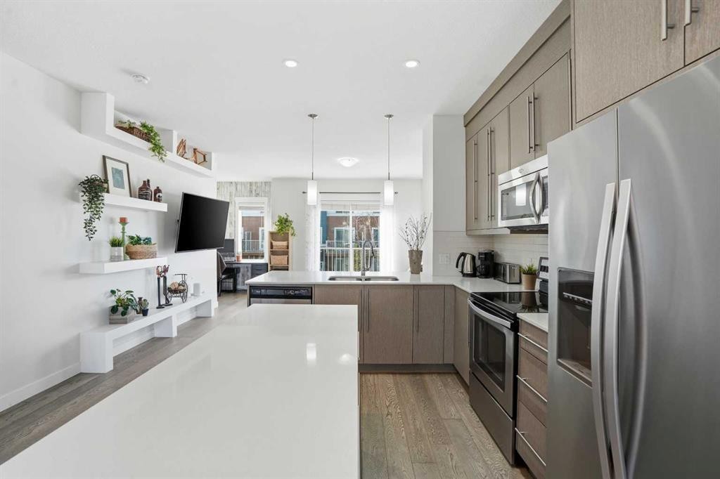 









111


Rainbow Falls

Gate, 70,
Chestermere,




AB
T1X 0Z4

